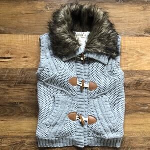 Pink Republic Girls Gray Knitted Vest Faux Fur Toggle Buttons Size 7/8